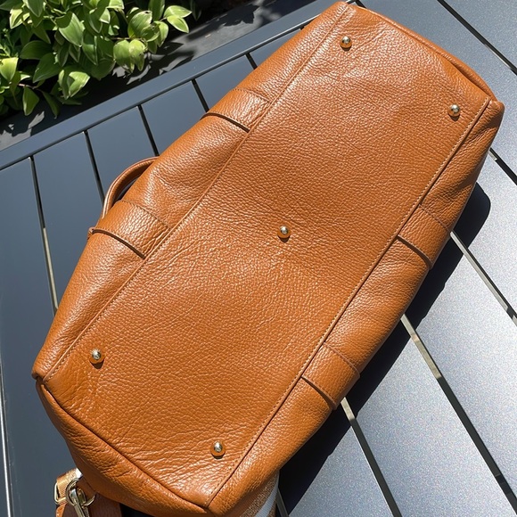 Divina Ferenze Leather Carryon Duffle Bag - Picture 8 of 12